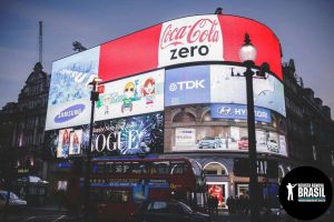 negative-space-london-adverts-piccadilly-circus-Custom