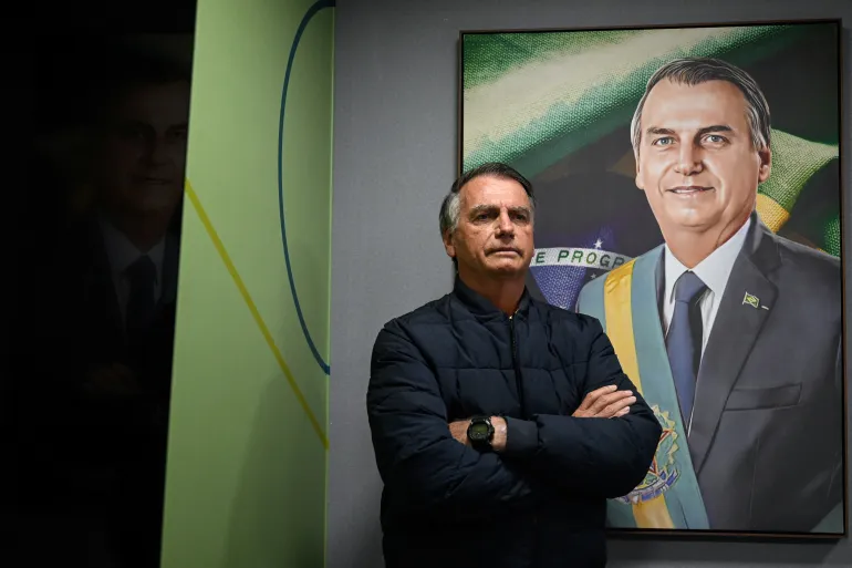 Bolsonaro nega ter descumprido regras e pede que Moraes esclareça restrições
